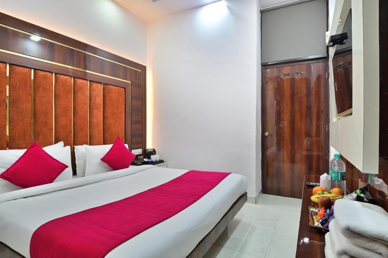 Hotel Star Villa - Budget Friendly Nové Dillí Exteriér fotografie